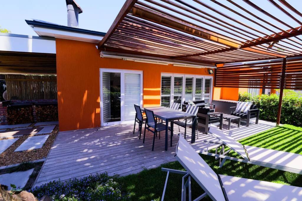 Garten Wohnung Mit Pool, 2 Schlafzimmer Кейптаун Екстериор снимка
