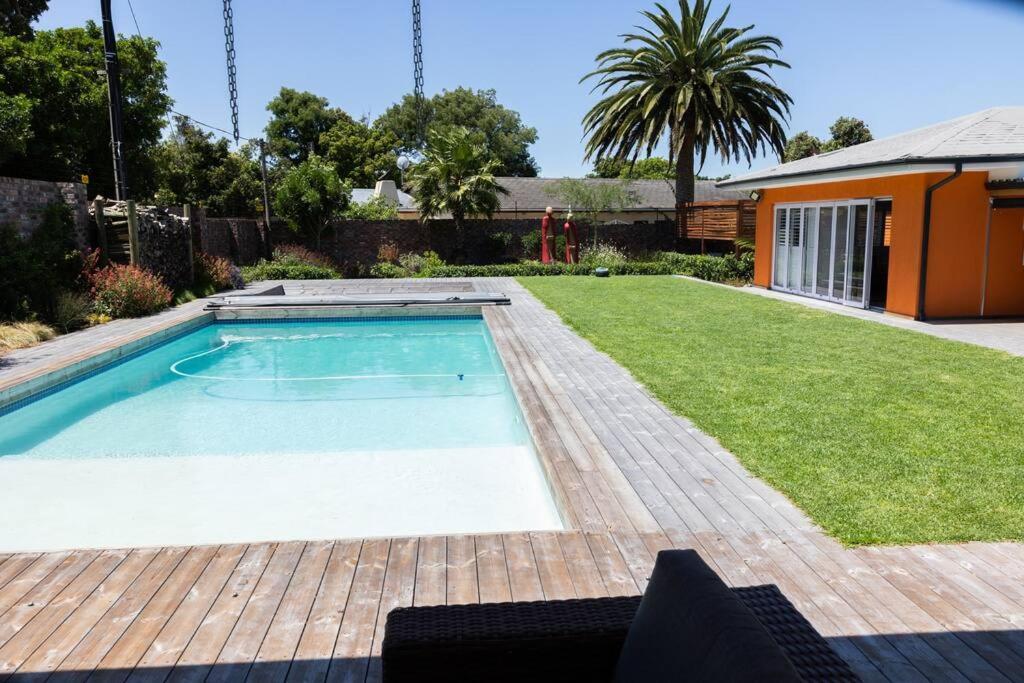 Garten Wohnung Mit Pool, 2 Schlafzimmer Кейптаун Екстериор снимка